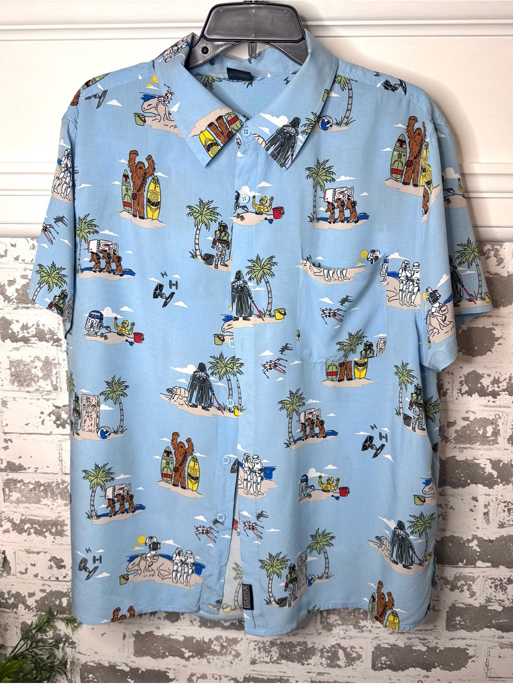 Star Wars Light Blue Hawaiian - Style Short-Sleeve Button-Up Shirt XL Pre Owned